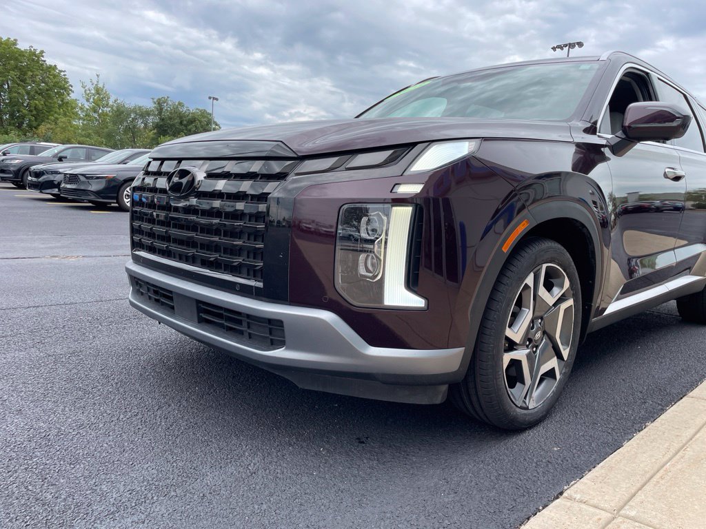Used 2023 Hyundai Palisade Limited AWD/4WD image 17