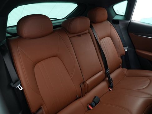 Used 2022 Maserati Levante Modena AWD/4WD image 19