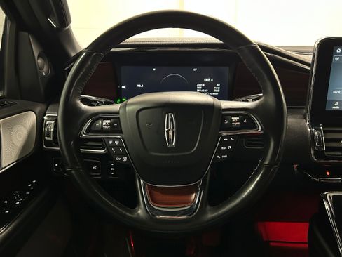 Used 2020 Lincoln Navigator L Reserve w/ Equipment Group 208A Reserve image 14