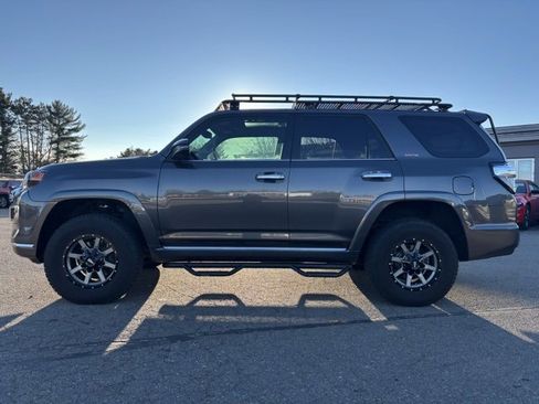 Used 2017 Toyota 4Runner Limited image 4