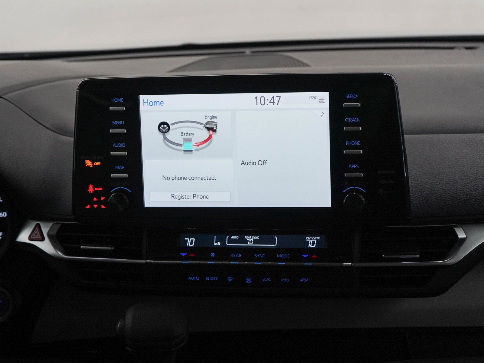 Used 2024 Toyota Sienna LE FWD image 16