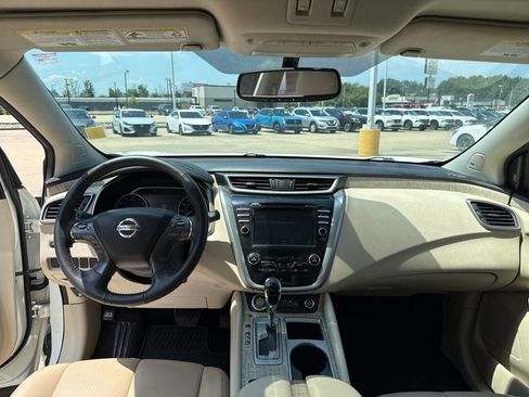 Used 2019 Nissan Murano SV w/ Premium Package FWD image 29