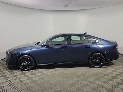 Certified 2025 Honda Accord SE image 11