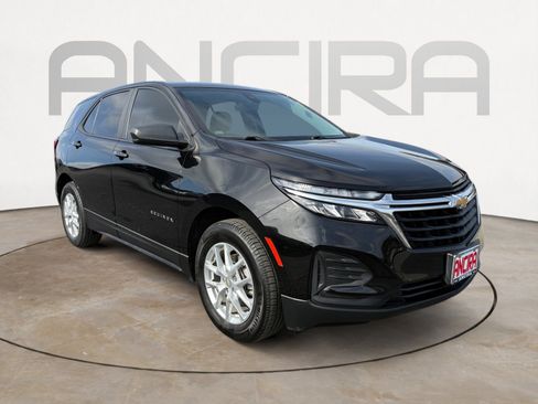 Used 2022 Chevrolet Equinox LS image 4