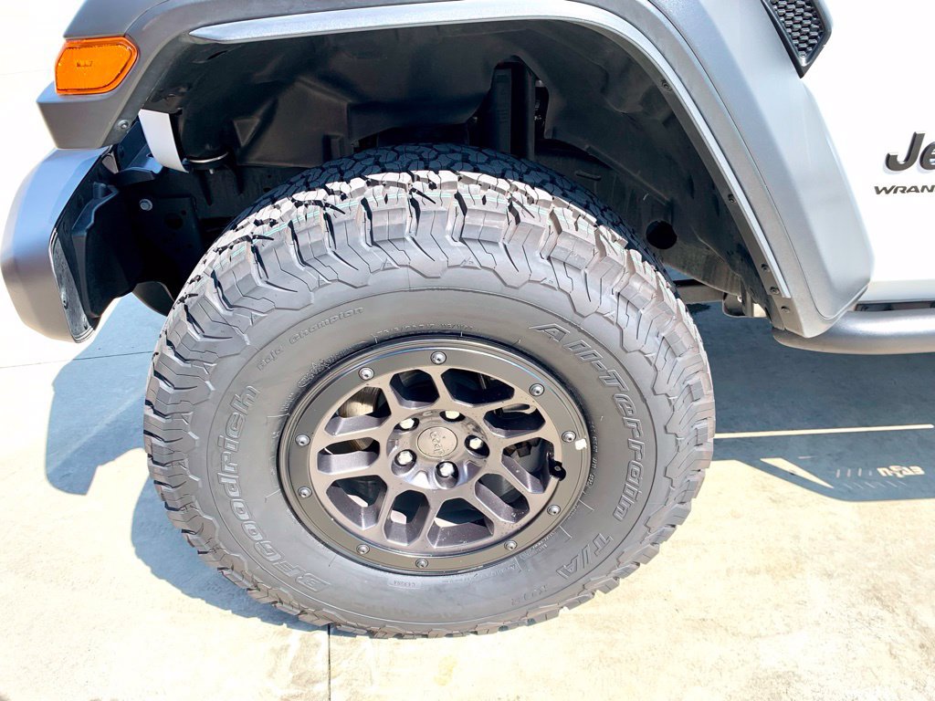 Used 2023 Jeep Wrangler Unlimited Sport AWD/4WD image 11