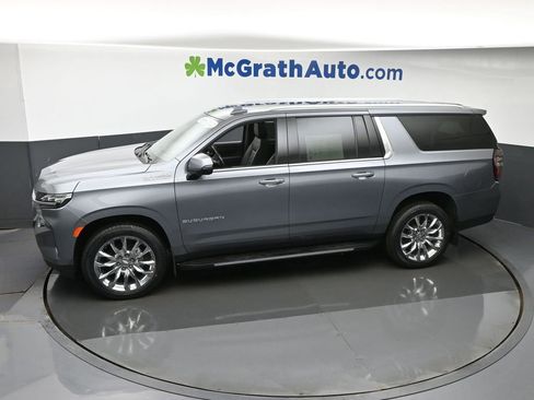 Used 2021 Chevrolet Suburban High Country image 23