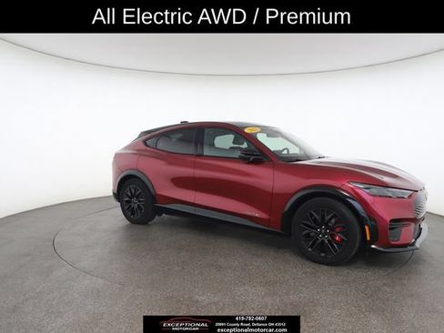Used 2025 Ford Mustang Mach-E Premium w/ Sport Appearance Package AWD/4WD image 26