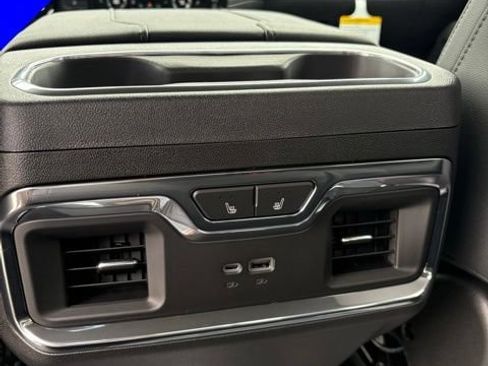 New 2026 Chevrolet Silverado 2500 LTZ w/ LTZ Convenience Package AWD/4WD image 32