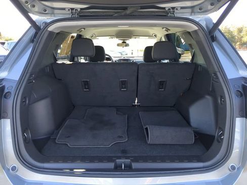 Used 2024 Chevrolet Equinox LT image 12