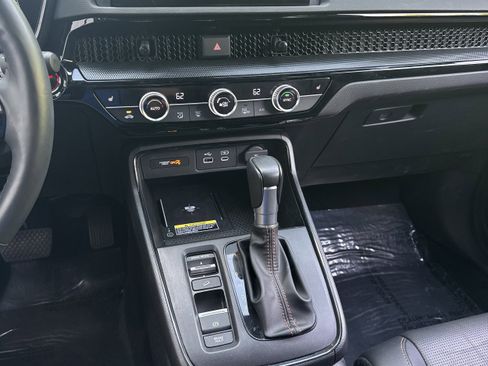 Used 2024 Honda CR-V Sport Touring image 19