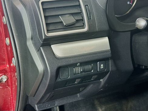 Used 2016 Subaru Impreza 2.0i AWD/4WD image 10