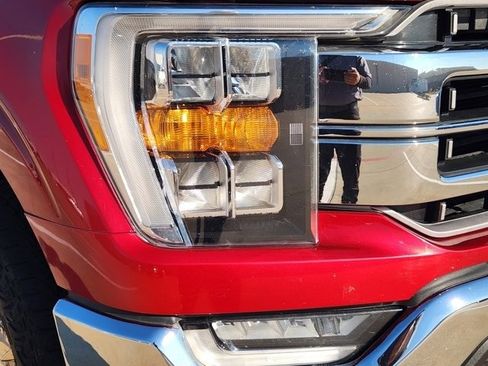 Used 2021 Ford F150 Lariat image 9