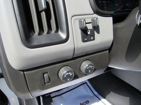 Used 2022 Chevrolet Colorado W/T w/ WT Convenience Package AWD/4WD image 15