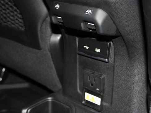 Used 2020 Jeep Wrangler Unlimited Rubicon w/ Cold Weather Group AWD/4WD image 35