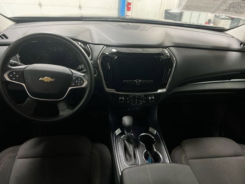Used 2021 Chevrolet Traverse LS FWD image 10