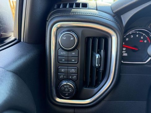 Used 2019 Chevrolet Silverado 1500 LT Trail Boss image 14