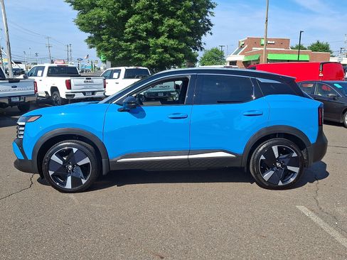 Used 2025 Nissan Kicks SR AWD/4WD image 7