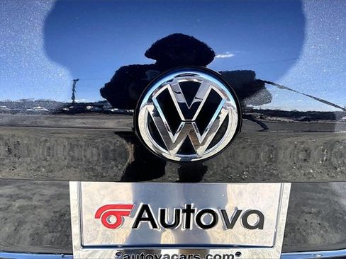 Used 2018 Volkswagen Golf Alltrack SEL image 32