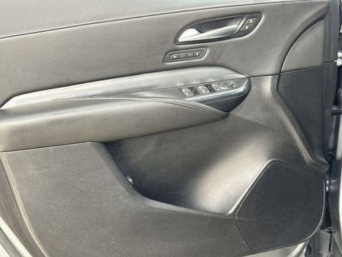 Certified 2025 Cadillac XT4 Premium Luxury image 22