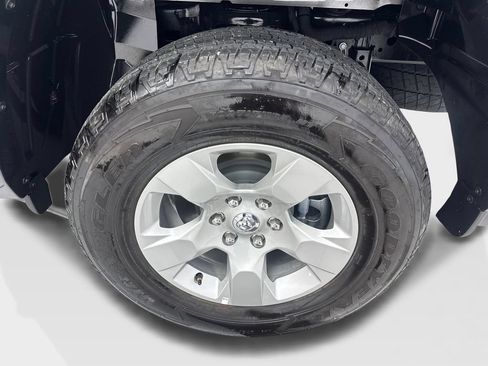 Used 2025 RAM 1500 Big Horn RWD image 78