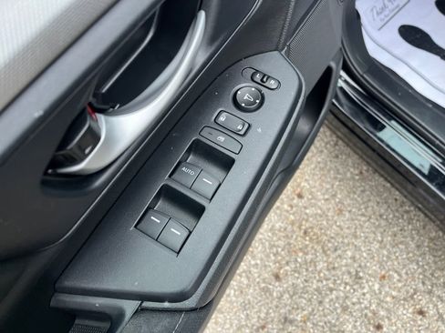 Used 2019 Honda CR-V LX image 11