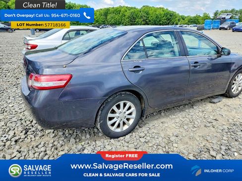 Used 2011 Toyota Camry XLE w/ XLE Extra-Value Pkg #2 FWD image 4