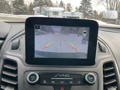 Used 2019 Ford Transit Connect XLT image 21