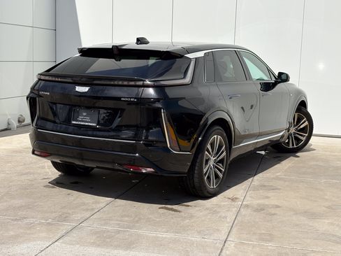 Certified 2024 Cadillac Lyriq Luxury w/ LPO, Floor Liner Package AWD/4WD image 7