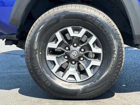 Certified 2023 Toyota Tacoma SR5 image 30