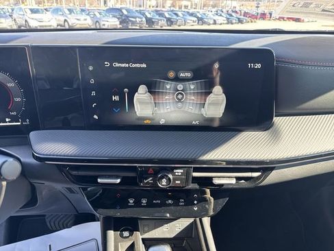 Used 2025 Nissan Kicks SR w/ Interior Electronics Package AWD/4WD image 20