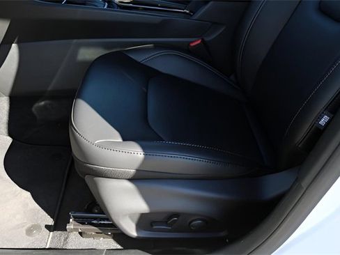 New 2026 Jeep Compass Limited image 12