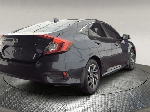 Used 2017 Honda Civic EX image 2