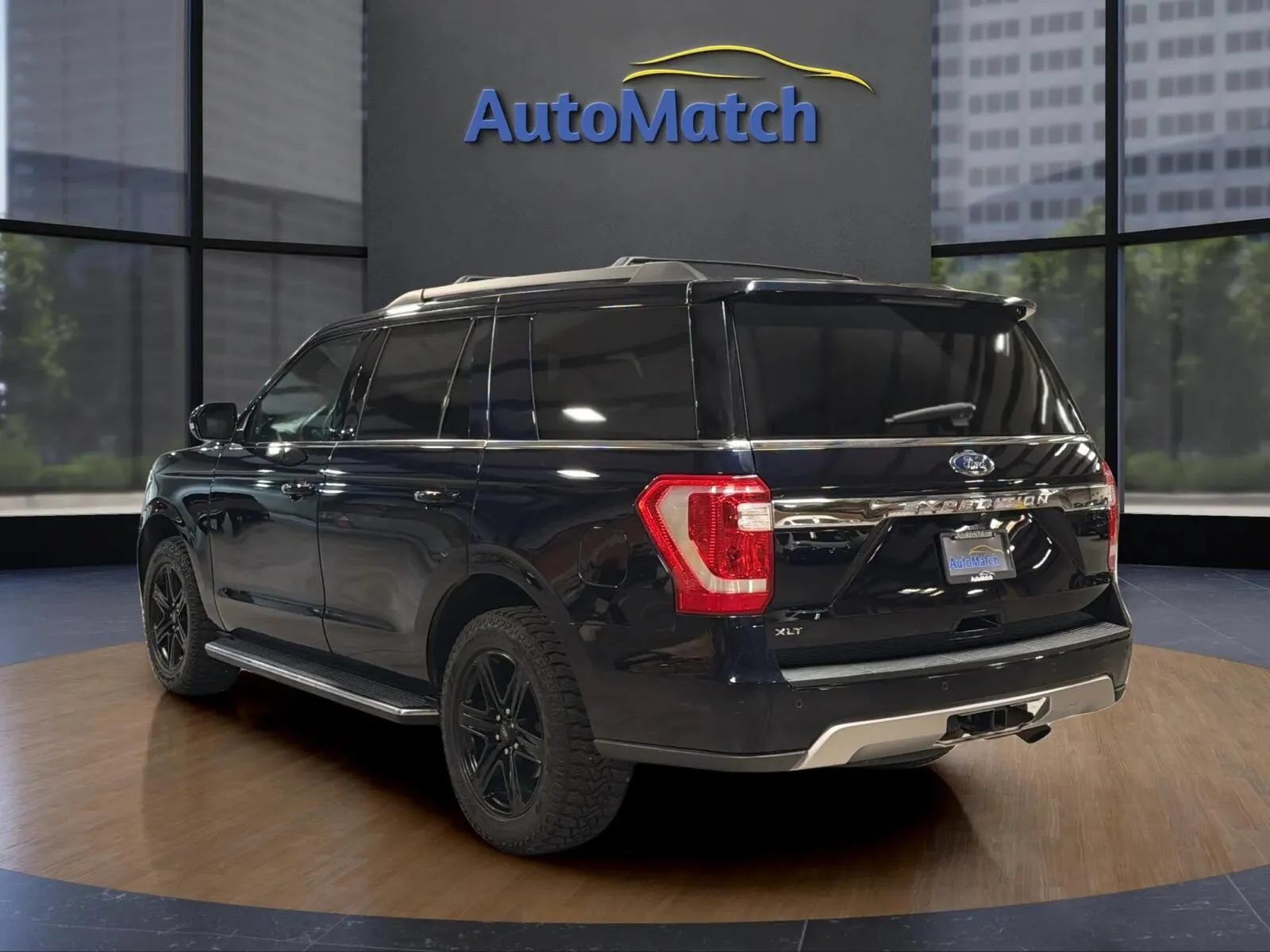 Used 2021 Ford Expedition XLT AWD/4WD image 9