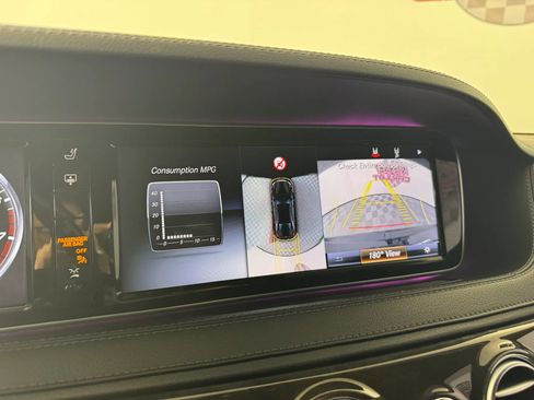 Used 2017 Mercedes-Benz S 550 4MATIC Sedan image 18