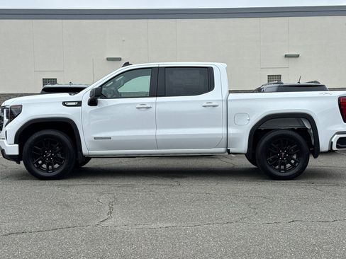 New 2026 GMC Sierra 1500 Elevation image 8