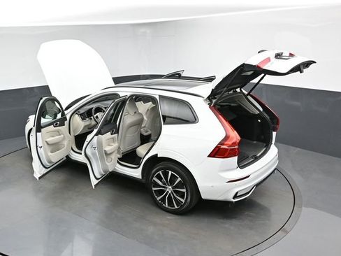 Used 2023 Volvo XC60 B5 Plus w/ Climate Package image 47
