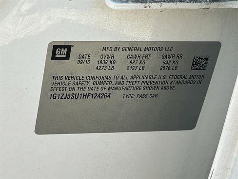 Used 2017 Chevrolet Malibu Hybrid w/ Leather Package image 13