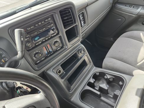 Used 2005 Chevrolet Silverado 1500 LS w/ Safe And Sound Package RWD image 27