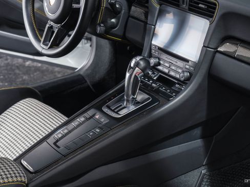 Used 2019 Porsche 911 GT3 RS image 34