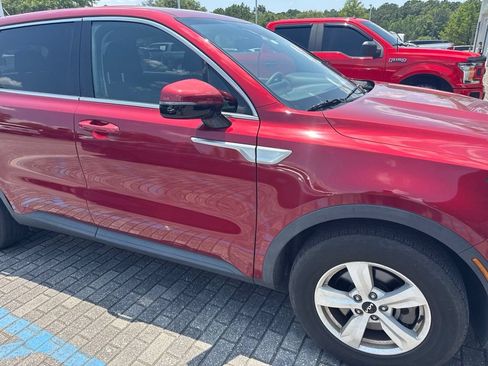 Used 2023 Kia Sorento LX FWD image 18