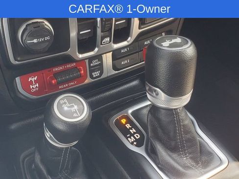 Used 2024 Jeep Wrangler Unlimited Rubicon AWD/4WD image 27