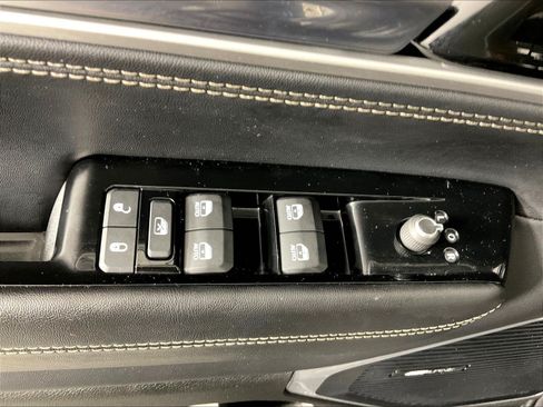 Used 2022 Jeep Wagoneer Series II AWD/4WD image 39