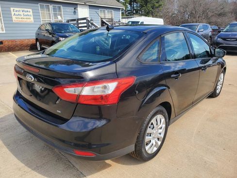 Used 2012 Ford Focus SE image 8