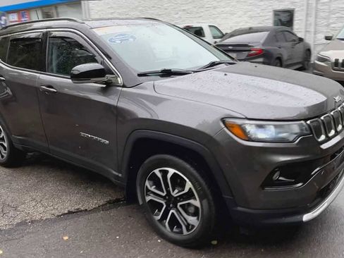 Used 2022 Jeep Compass Limited image 2