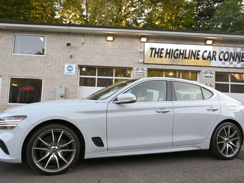 Used 2022 Genesis G70 2.0T w/ Prestige Package image 6