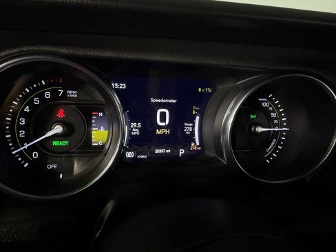 Used 2023 Jeep Wrangler Unlimited Sahara AWD/4WD image 21