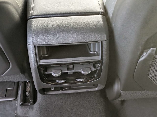 New 2027 Jeep Grand Cherokee Altitude RWD image 16