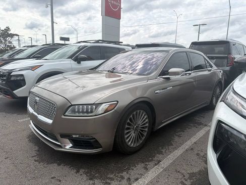 Used 2019 Lincoln Continental Reserve AWD/4WD image 16