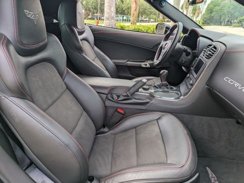 Used 2013 Chevrolet Corvette 427 w/ 1SC Preferred Equipment Group RWD image 15