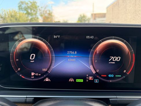 Used 2021 Mercedes-Benz GLE 450 4MATIC w/ AMG Line Exterior image 36